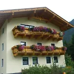Schmiederlerhof Apartmán *